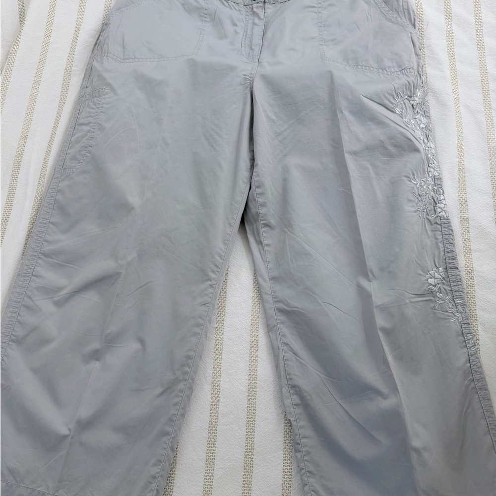 Chico’s Embroidered Wide Leg Cropped Pants | Size 2.5 (Large) - Picture 2 of 10